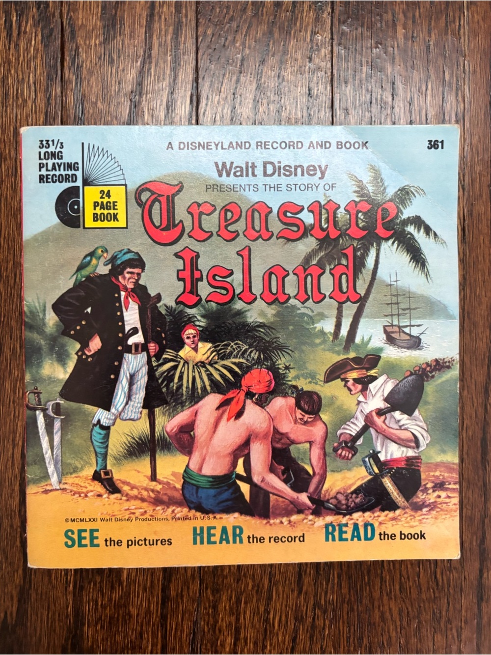 Vintage 1971 Walt Disney The Story of Treasure Island Book and Record 33 1/3